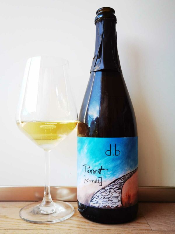 Bianka und Daniel Schmitt Pinot Sekt mit Glas