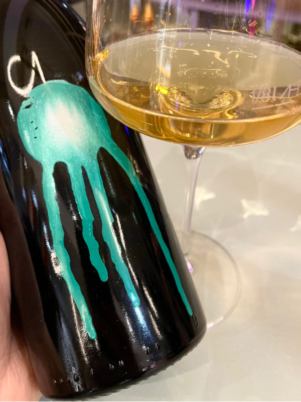 Milan Nestarec Dopamin bottle and glass